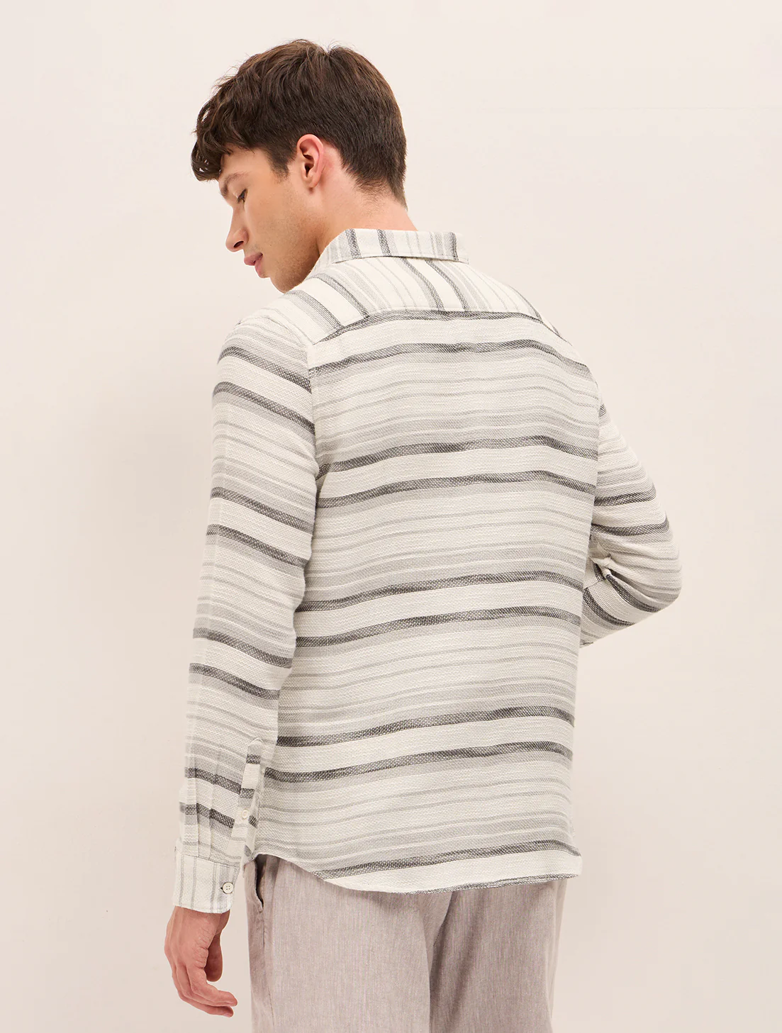GALVAN - Image 2