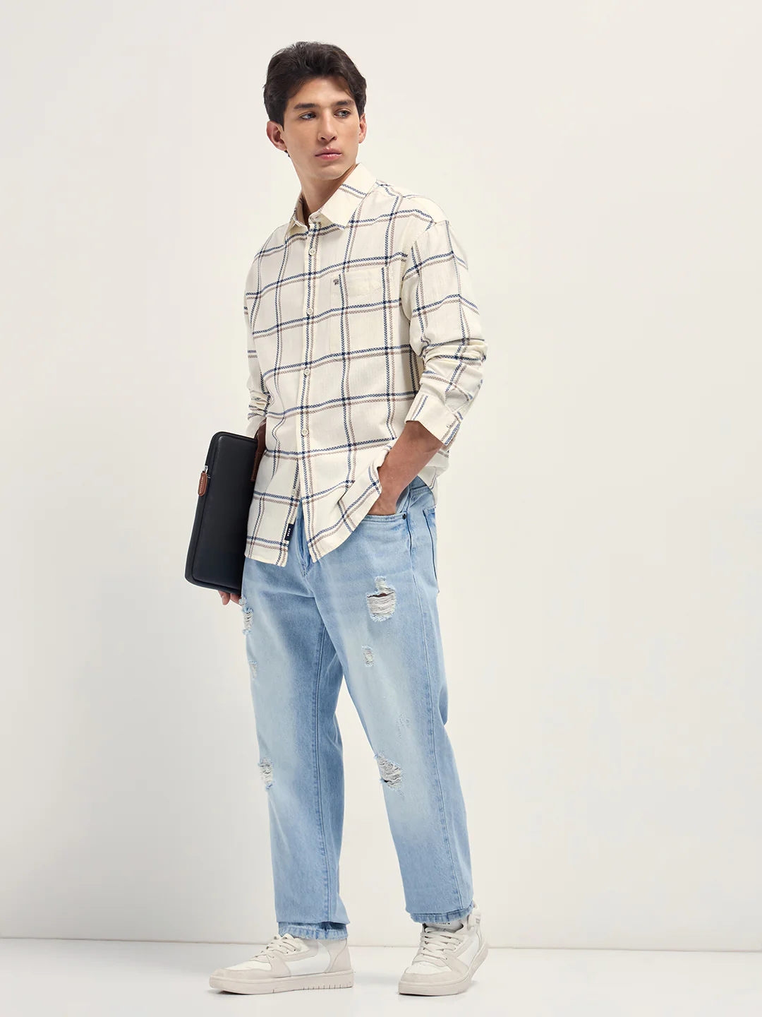 LEOR - Image 4