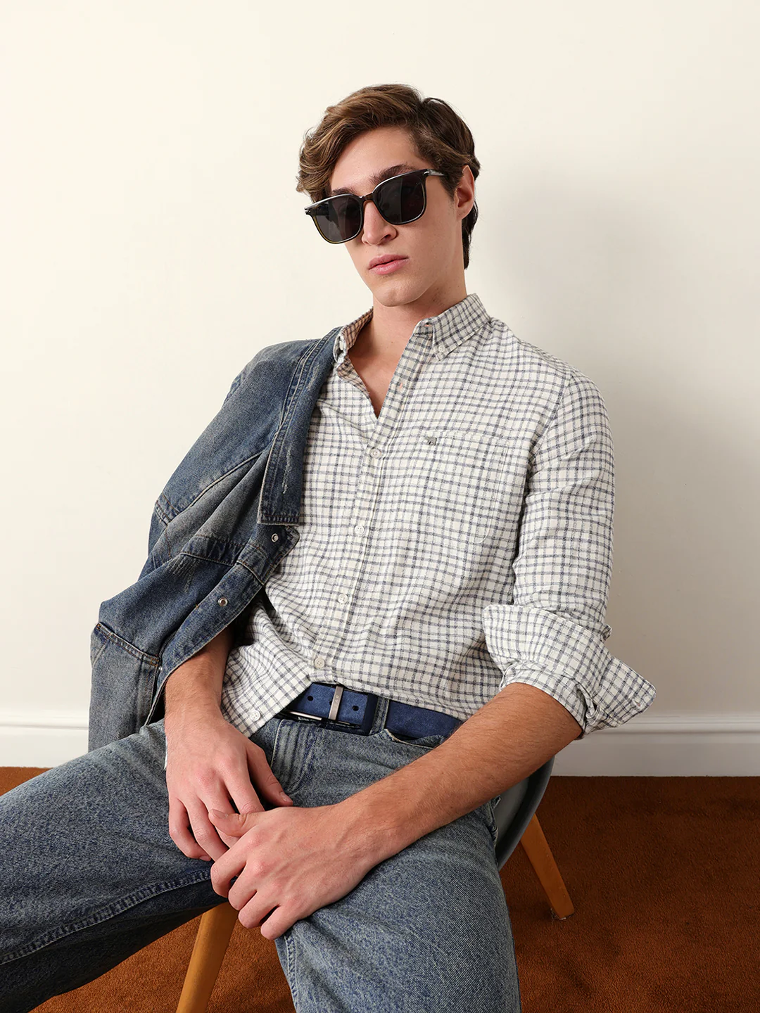 New Arrivals 1300 - 1900