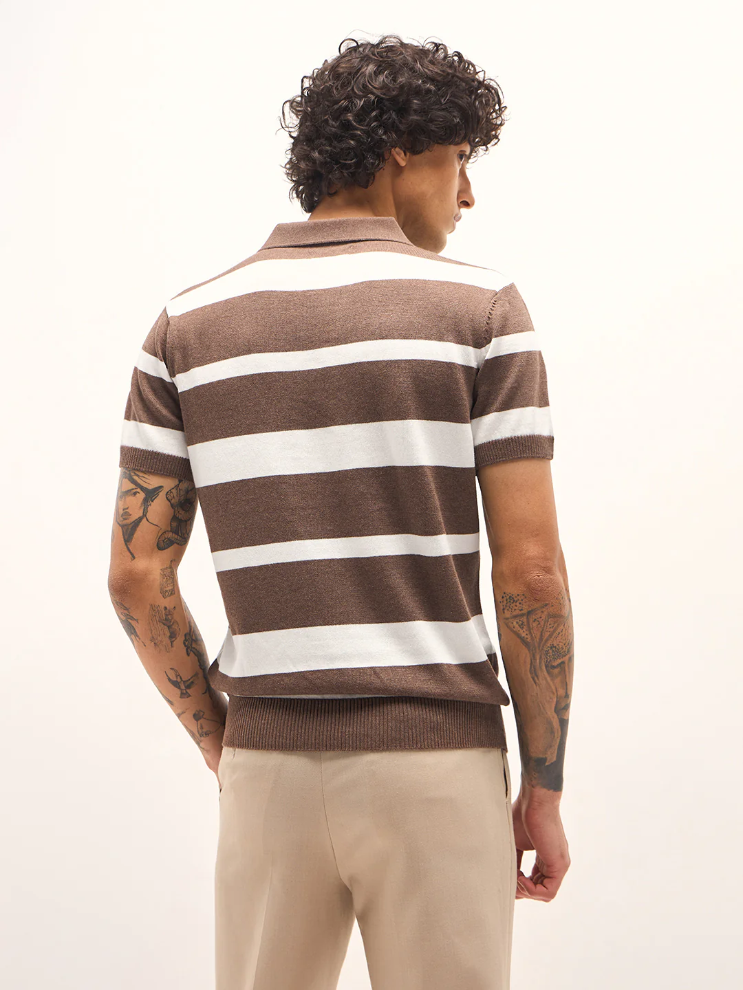 VELOUR - Image 2